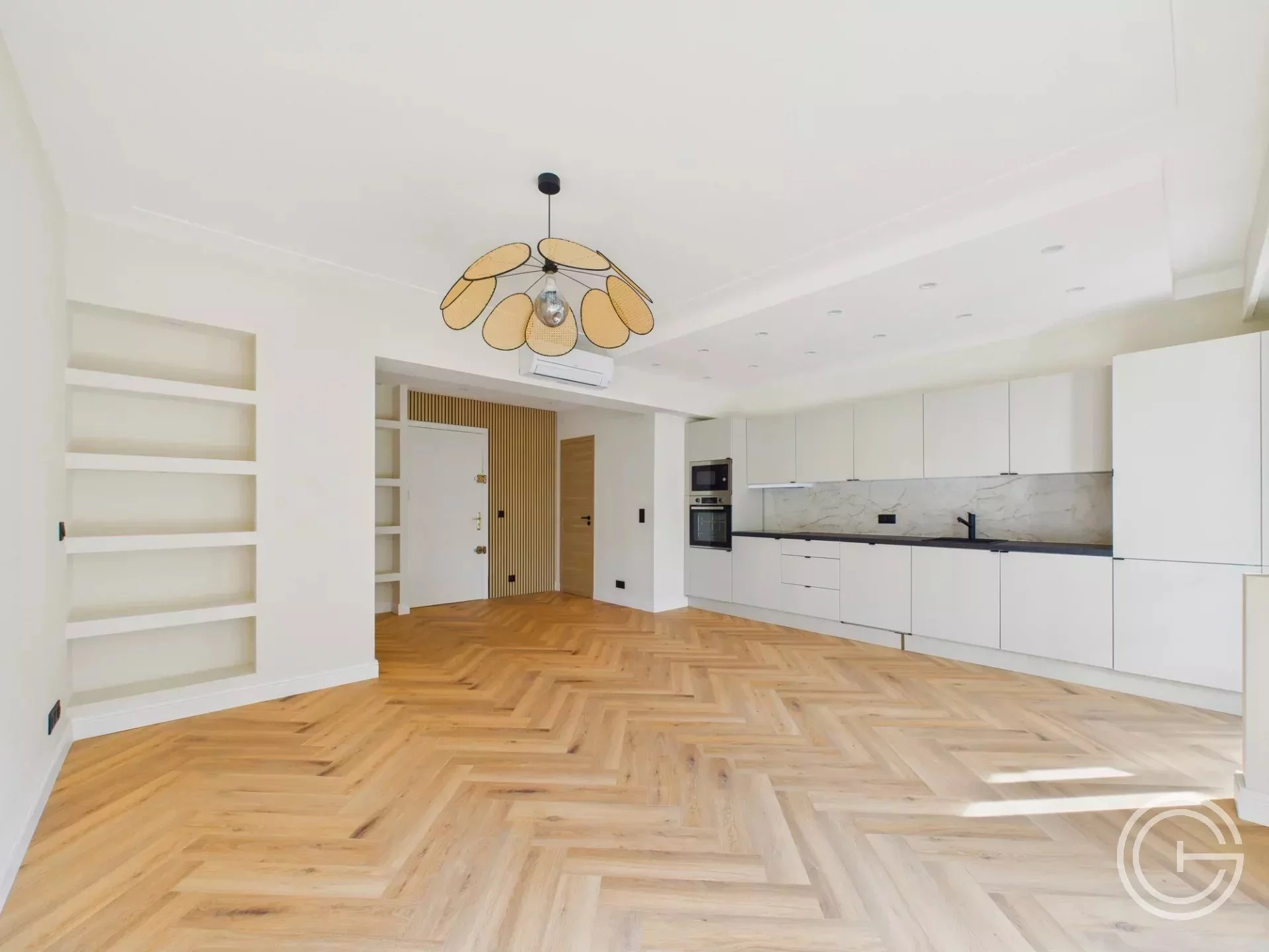 Appartement 2 pièces 51 m² Nice Le Port