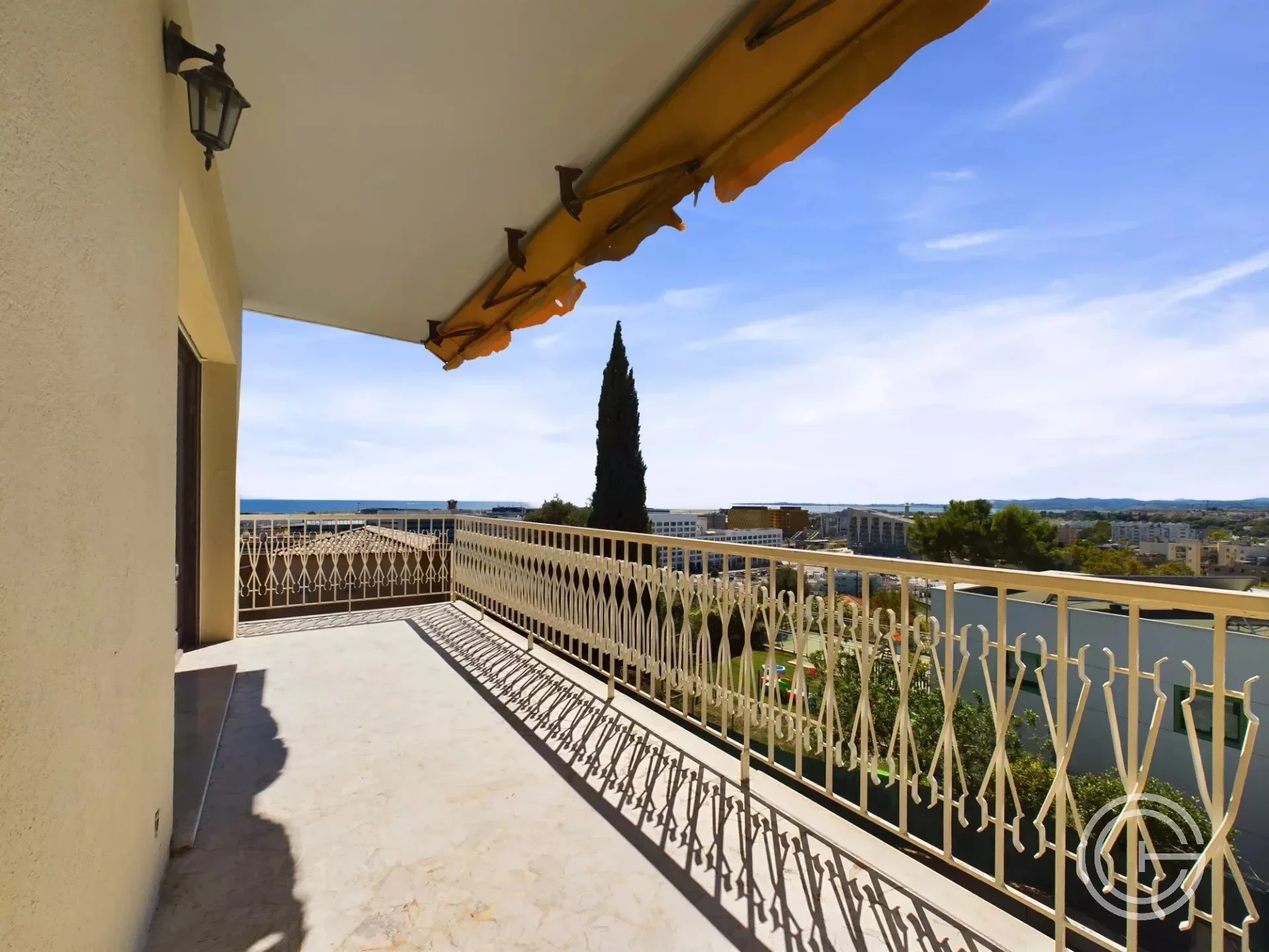 Appartement 4 pièces 142 m² Nice Caucade
