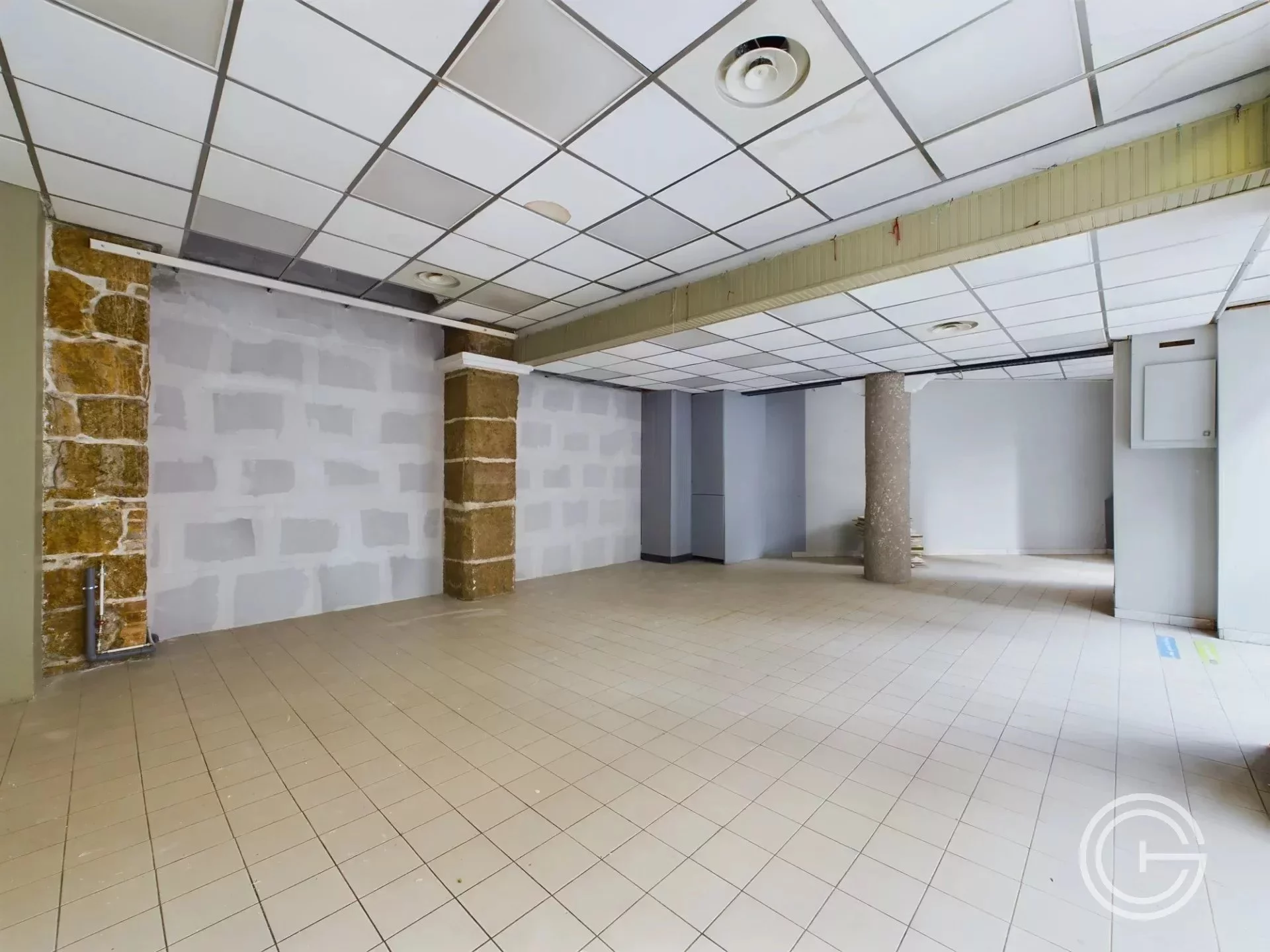 Commerce 1 pièces 52 m² Nice Lepante