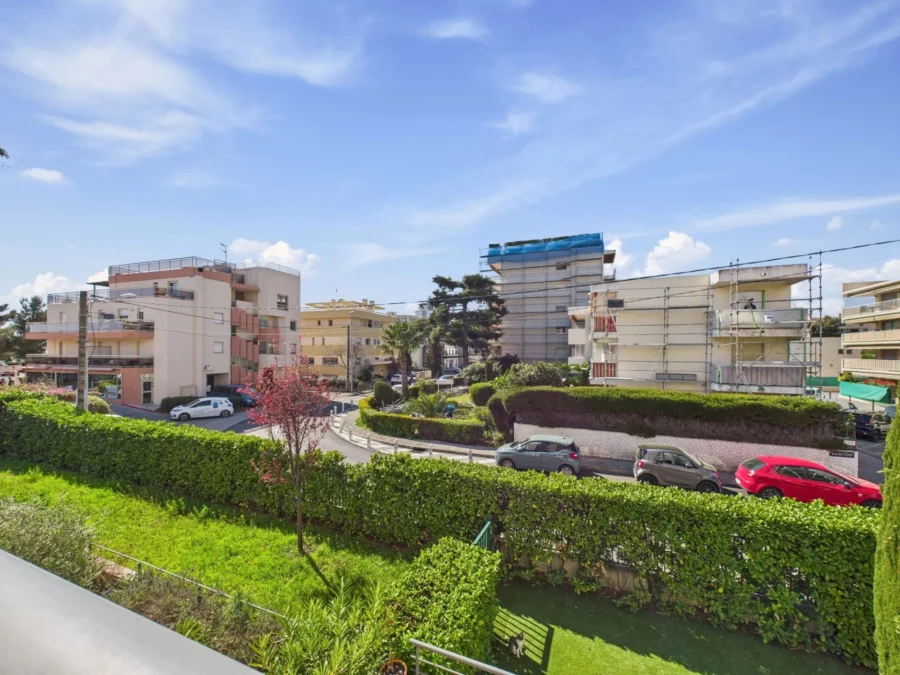 Appartement 2 pièces Terrasse – Les Vespins – St Laurent du Var
