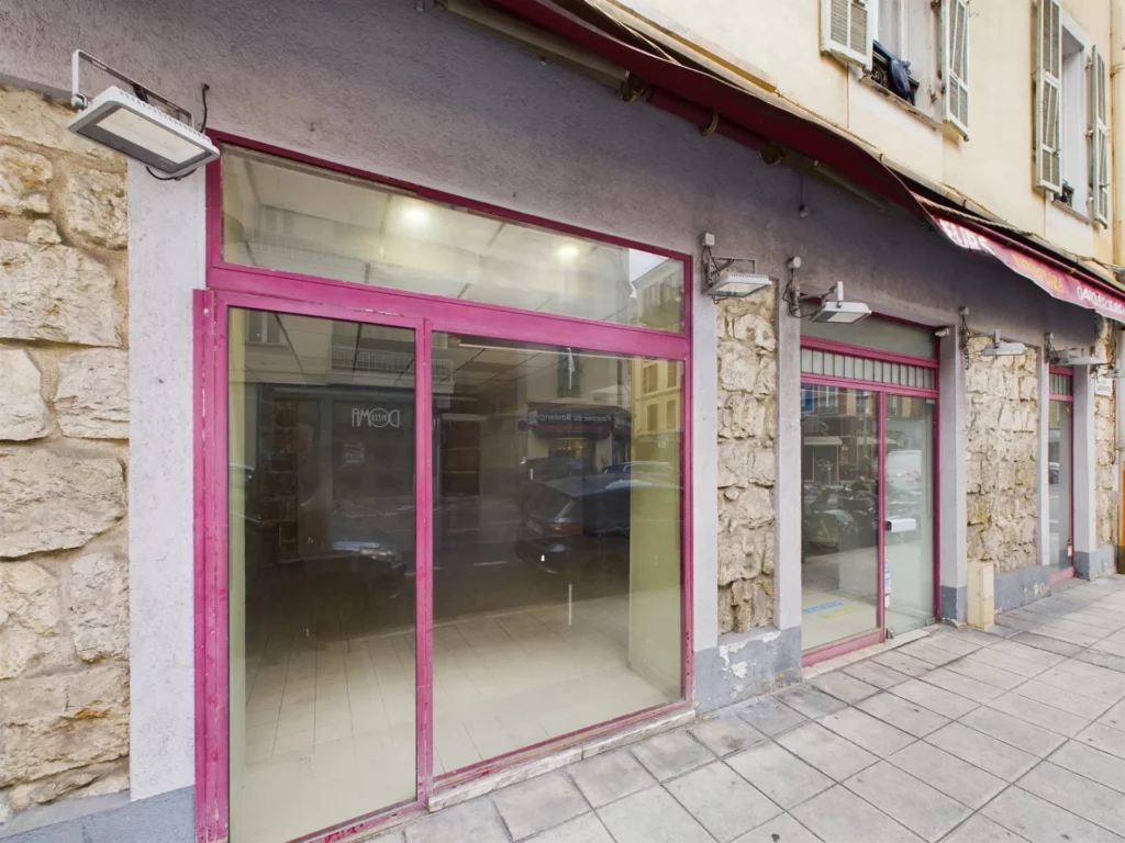 LOCAL COMMERCIAL – RUE LÉPANTE – NICE CENTRE