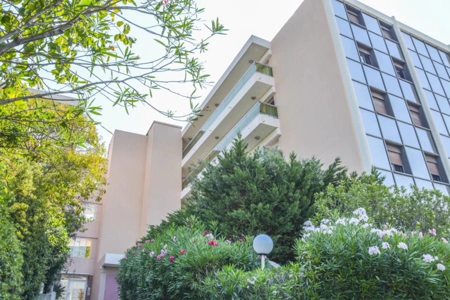 2 PIECES avec véranda + GARAGE en supplément  – Val Fleuri – CAGNES SUR MER