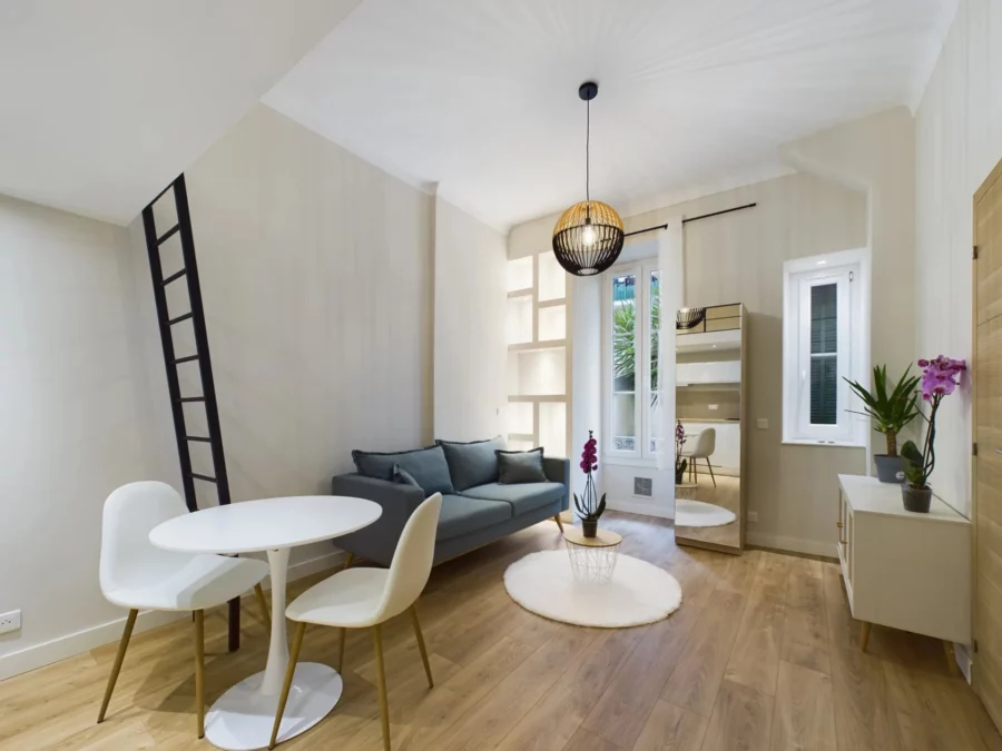 APPARTEMENT 2 PIÈCES 26m² – RUE D’AUTUN – NICE LIBERATION