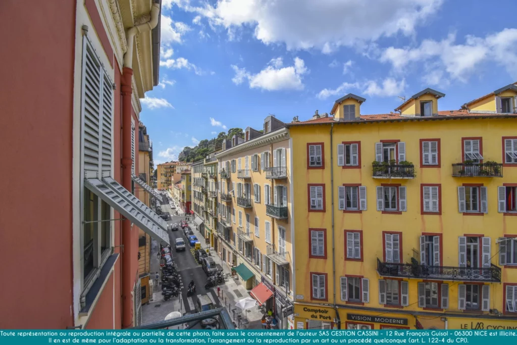 3 PIÈCES 86m² BALCONS GARAGE – RUE E. PHILIBERT – NICE PORT