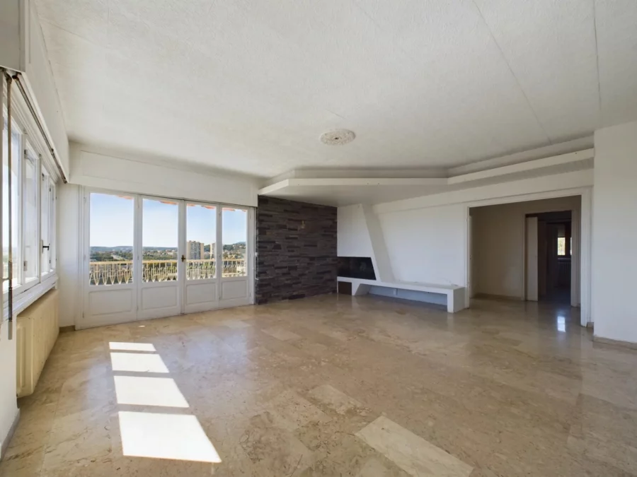 APPARTEMENT 4 PIECES 141.50m² – CAVE – PARKING – VUE MER – EDOUARD GRINDA NICE