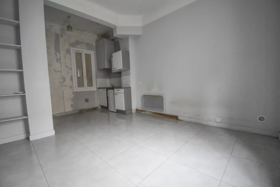 STUDIO + CAVE – AVENUE DE SAVOIE – NICE ACROPOLIS