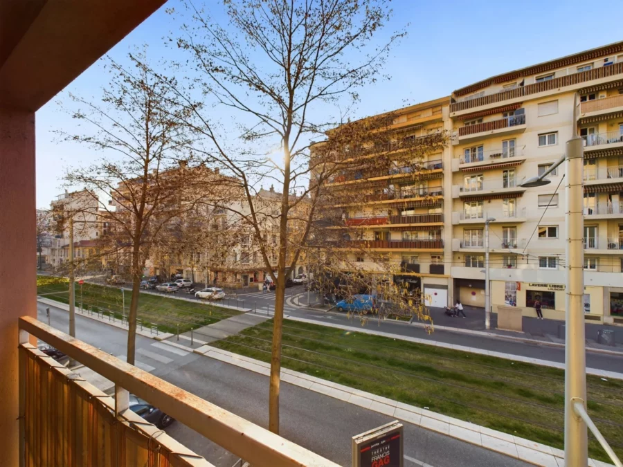3 PIÈCES 66m² TERRASSE CAVE PARKING – RUE F. MASSÉ – NICE ST ROCH