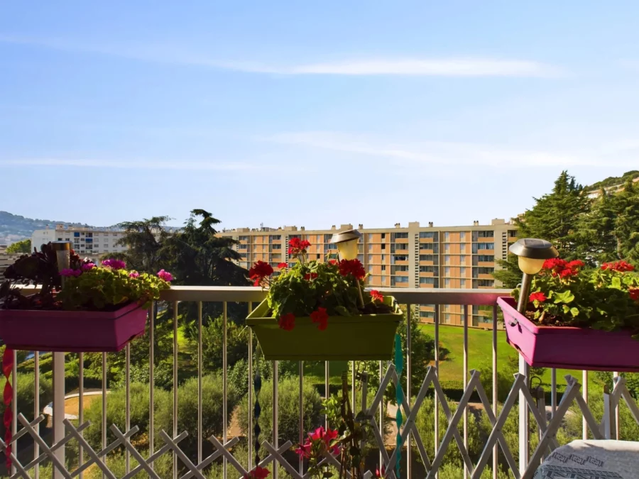 NICE – 3 PIECES 55m² BALCON + Parking Collectif + CAVE