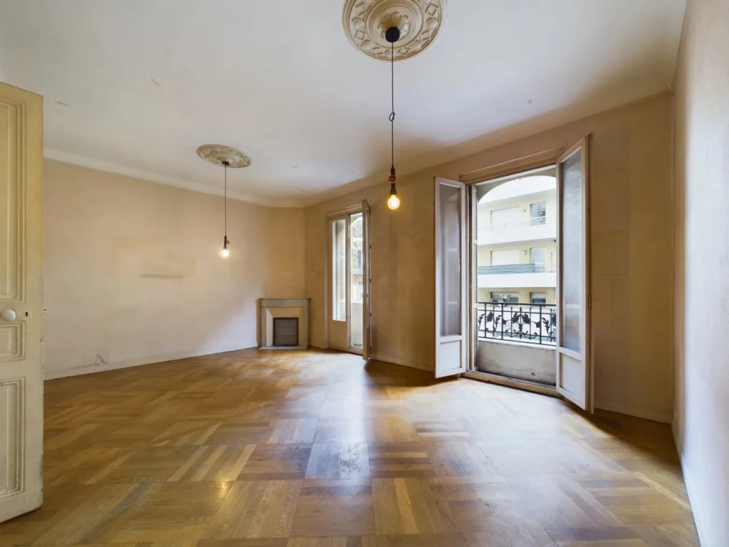 APPARTEMENT 3 PIECES 72m² – RUE BARLA – NICE LE PORT
