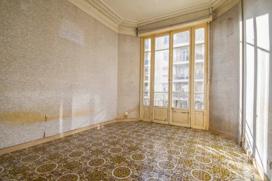 Appartement F1 – BD TZAREWITCH  – NICE