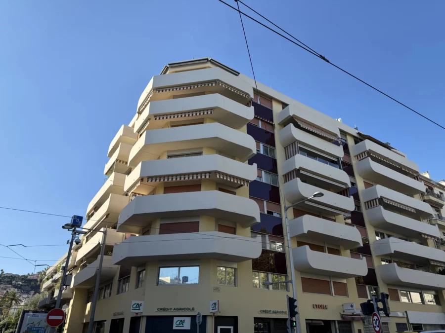 APPARTEMENT 2 PIECES 53m² CAVE GARAGE – AV BORRIGLIONE – NICE LIBERATION