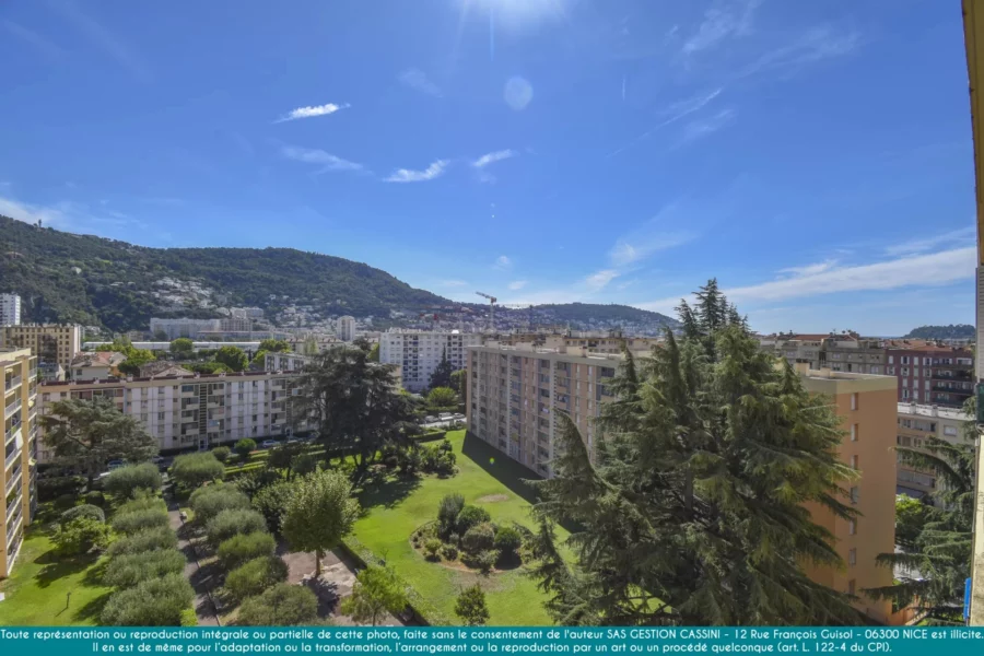 2 PIECES CAVE BALCON + PARKING COLLECTIF – RUE DESIRÉE CLARY – NICE