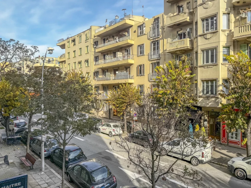 APPARTEMENT 2 PIECES 41.82m² + CAVE – BD DE CESSOLE – NICE
