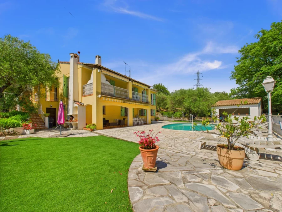 Villa individuelle avec piscine – Route de la Manda – COLOMARS