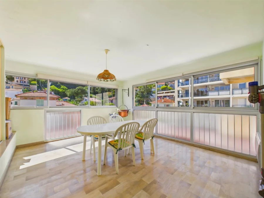 Appartement 2 pièces  48m² + Véranda 17m² + Terrasse  17m² – Bd Jean Behra NICE