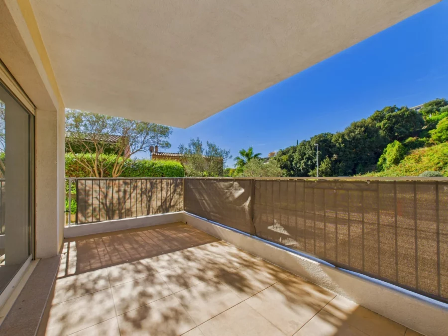 Appartement 3 pièces Terrasse Parking – Av des Plantiers ST LAURENT DU VAR