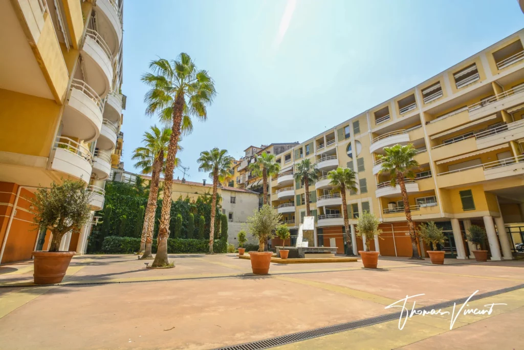 PORT NICEA – NICE