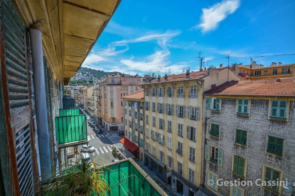 LE PORT – RUE LASCARIS – NICE