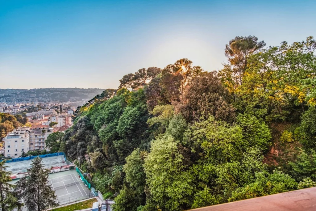 AVENUE DE LA MARNE – NICE
