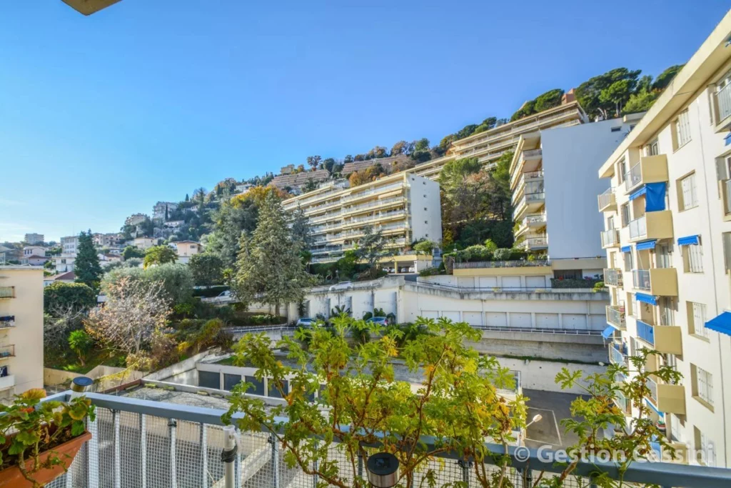 HAUT CYRILLE BESSET – NICE
