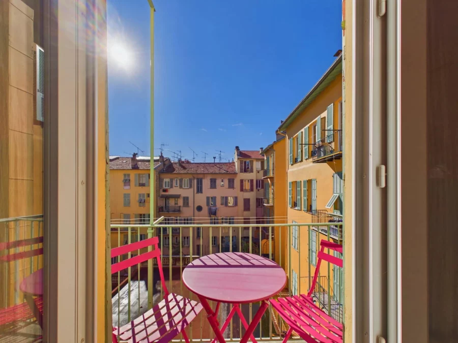 Appartement 2 pièces – Rue Léotardi NICE Riquier