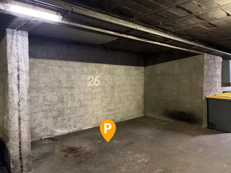 Garage / Parking Nice